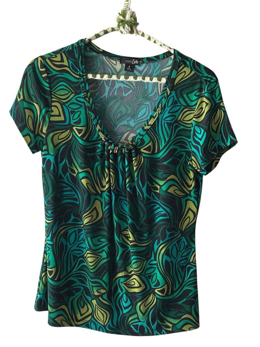 East 5th Teal and Green Abstract Leaf-Print Short Sleeve Top